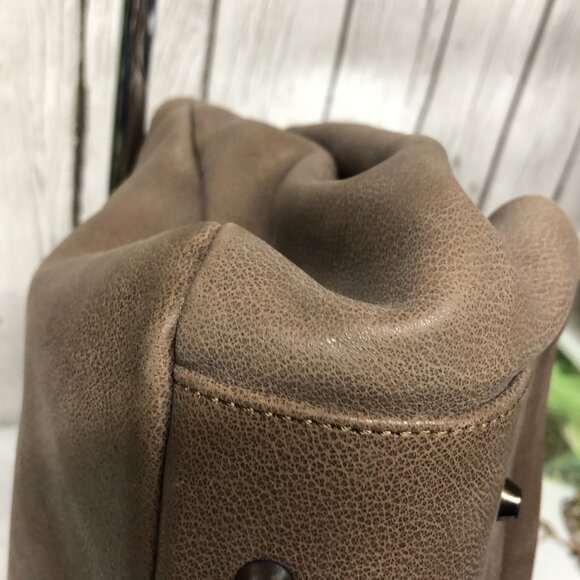 EUC~Roberta Gandolfi Elegant Soft Brown, Genuine Leather Shoulder Bag - Picture 2 of 10